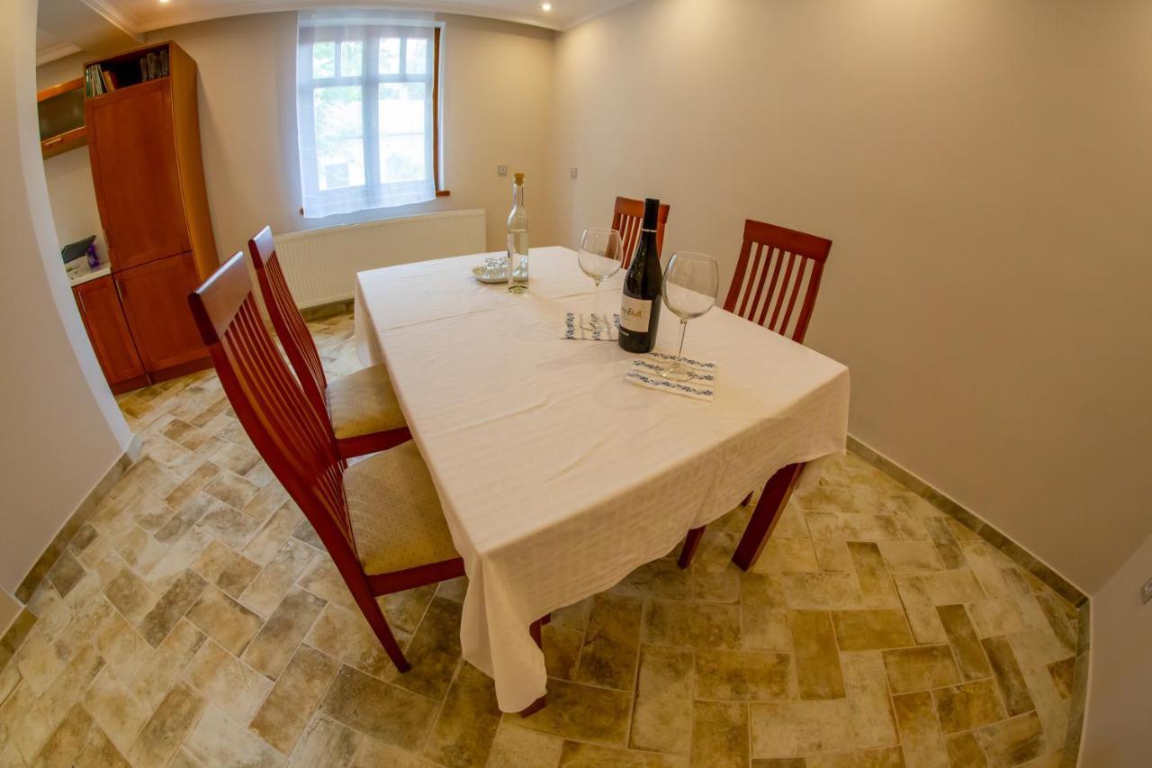 Aranykert Vendeghaz Hotell Eger Exteriör bild